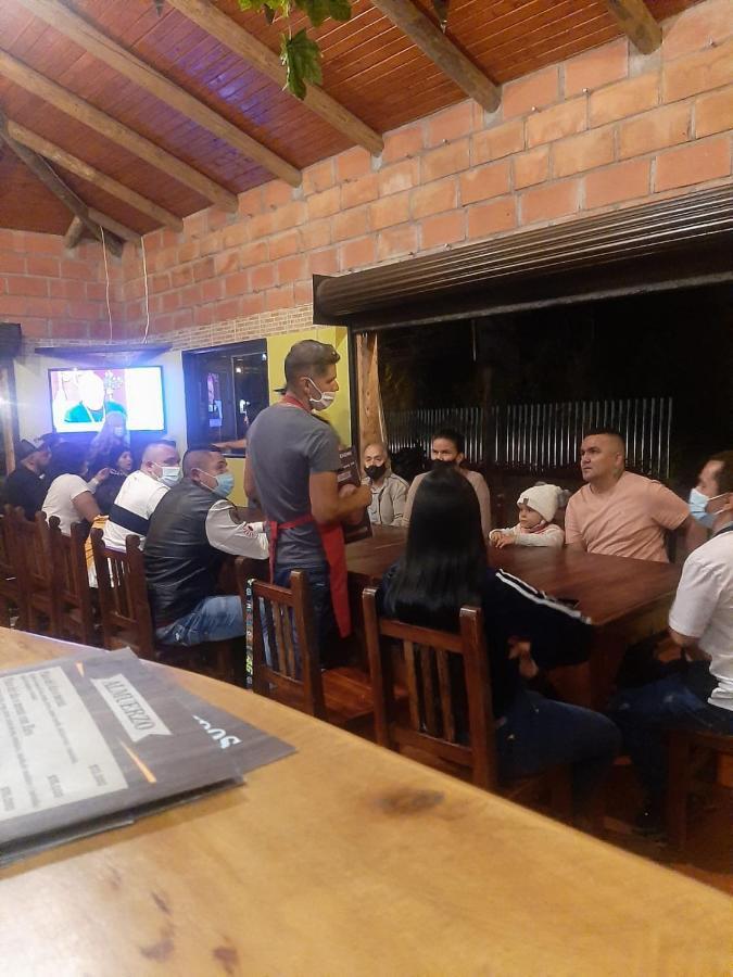 Hotel El Potrillo El Penol  エクステリア 写真